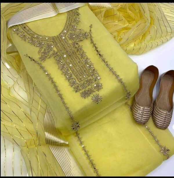 organza yellow